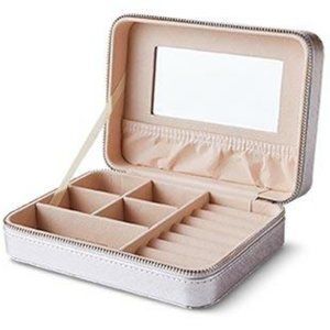NWT Zipped Travel Jewelry Box